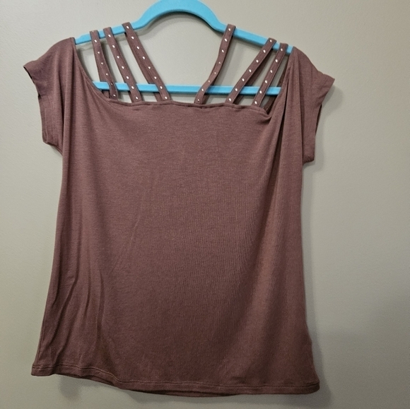 NWT Express One Eleven Women's Size S Cutout Shoulder Strappy Top - Picture 2 of 5